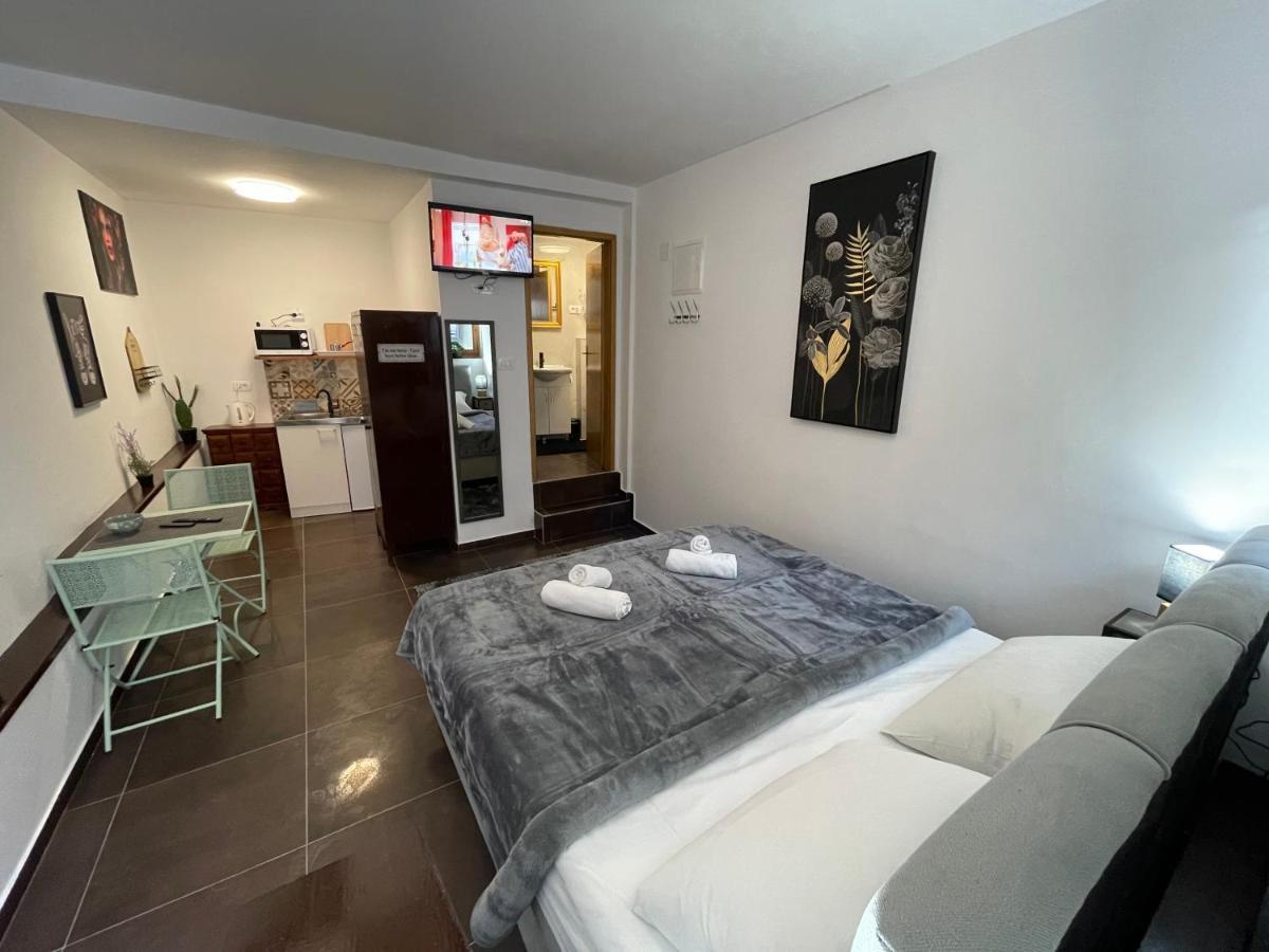 זאדאר Tequila Apartments (Adults Only) מראה חיצוני תמונה