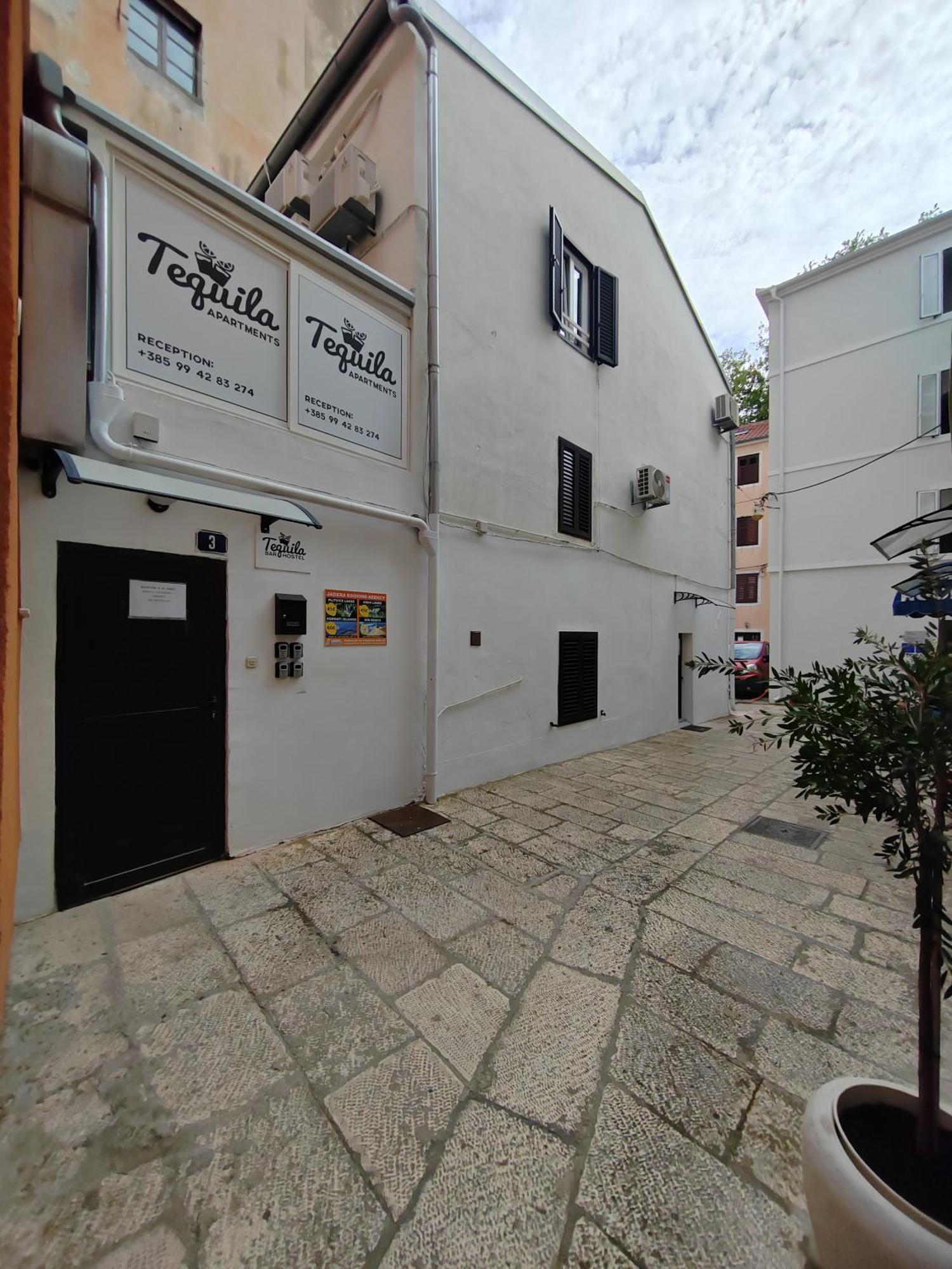 זאדאר Tequila Apartments (Adults Only) מראה חיצוני תמונה